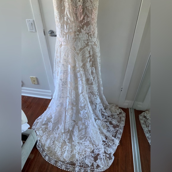 Gorgeous Eddy K dreams wedding dress in bridal size 16 (fits like a medium) - Picture 9 of 10